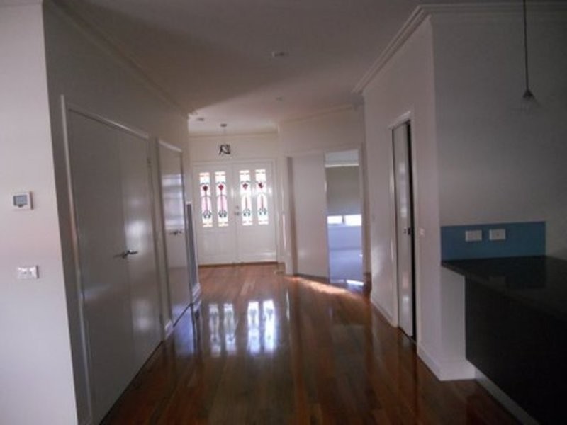 1/172 Bayswater Road, Croydon South VIC 3136