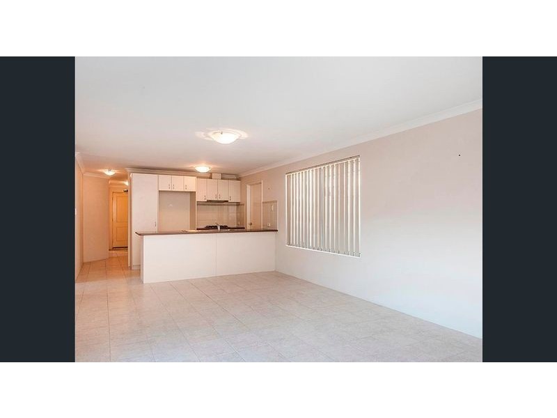 6 Kilmurray Way, Balga WA 6061