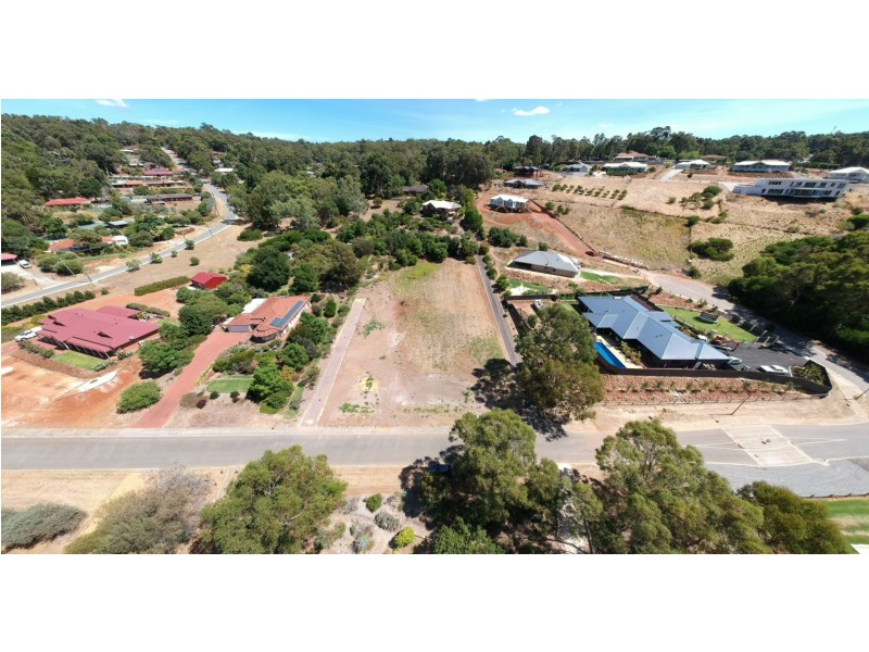 9 Maclean Street, Roleystone WA 6111