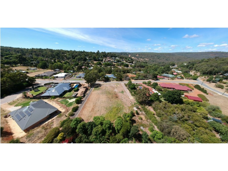 9 Maclean Street, Roleystone WA 6111