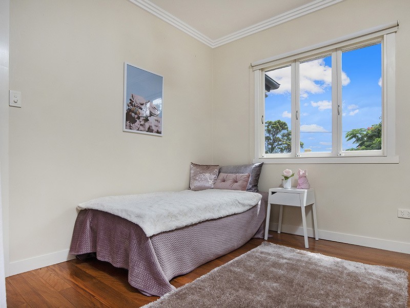 16 Wyeth Street, Wynnum QLD 4178