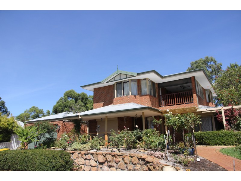 23 James Street, Mariginiup WA 6078