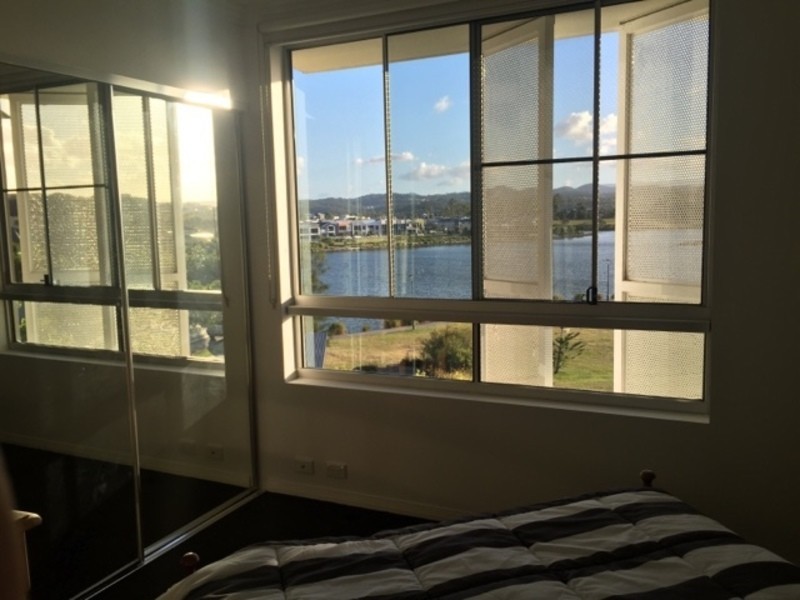 35/1 Lakefront Crescent, Varsity Lakes QLD 4227