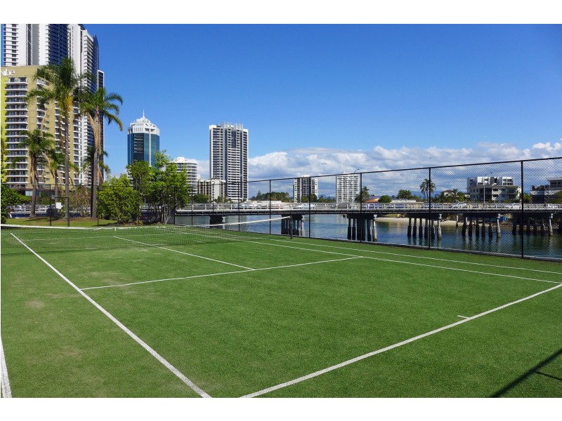 14A/2 Riverview Parade, Surfers Paradise QLD 4217
