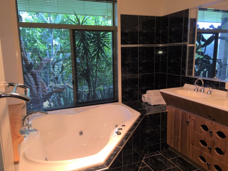 91 Lawnville Road, Cooroy QLD 4563