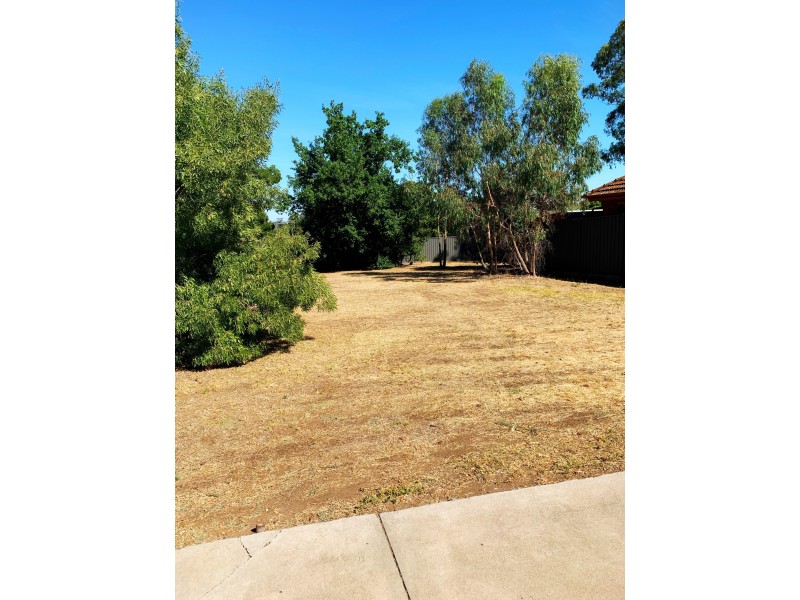 7a Hewitt Avenue, Kennington VIC 3550