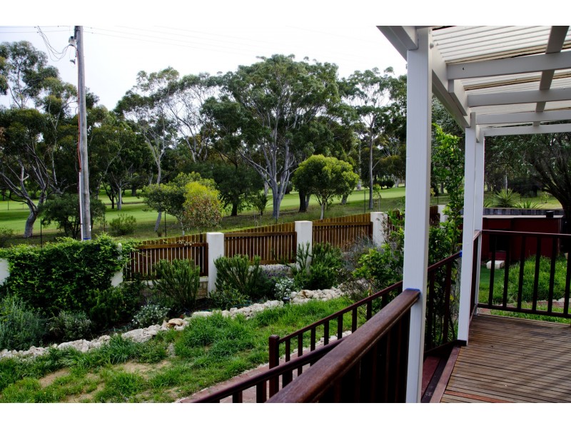 135 Stevens Street, White Gum Valley WA 6162