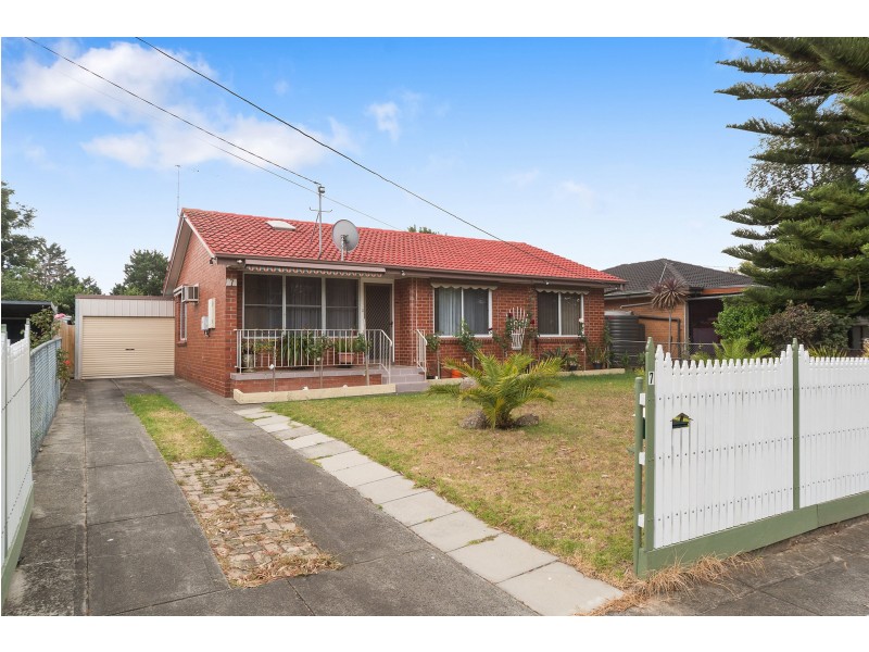 7 Mulberry crescent, Frankston North VIC 3200