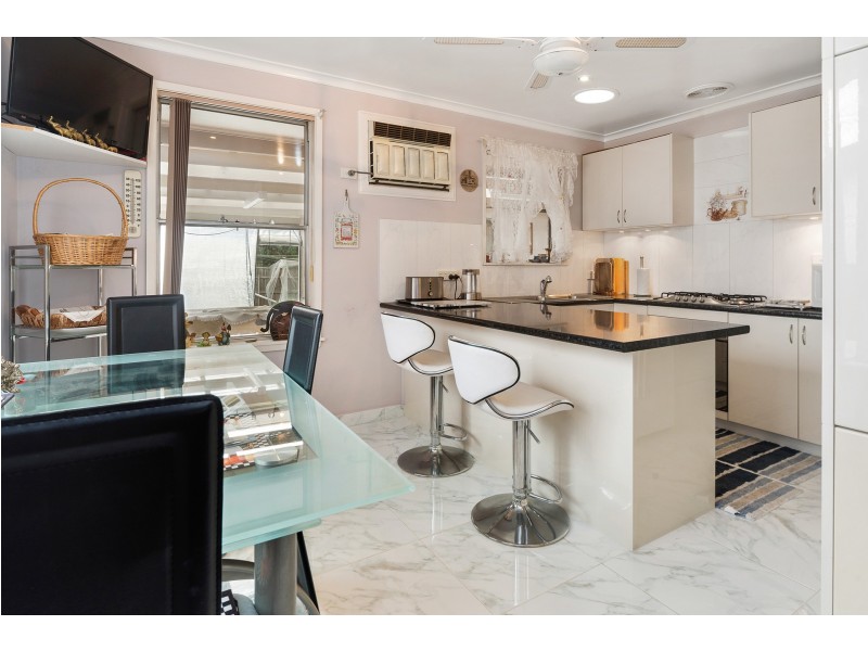 7 Mulberry crescent, Frankston North VIC 3200