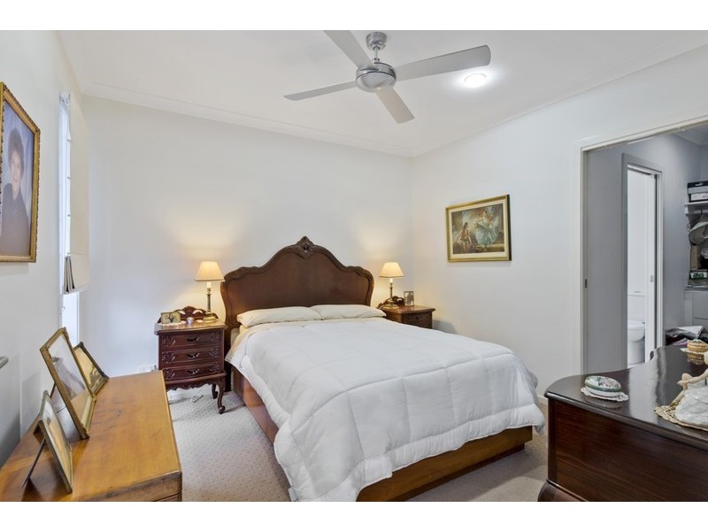 11 Wentworth Parade, Golden Beach QLD 4551