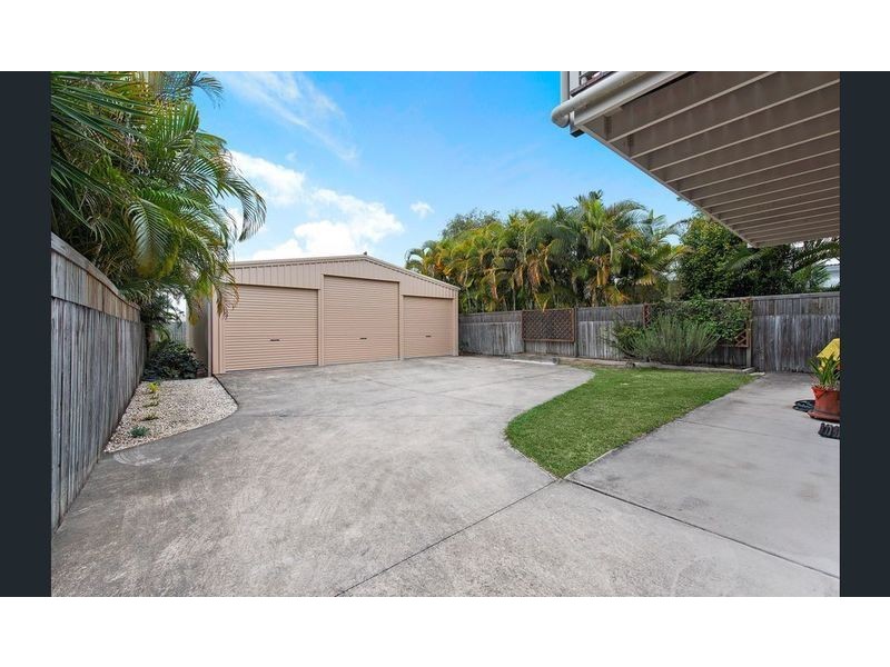 11 Wentworth Parade, Golden Beach QLD 4551