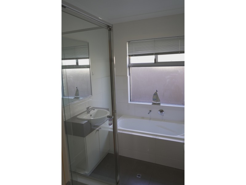 35 Halland Way, Westminster WA 6061