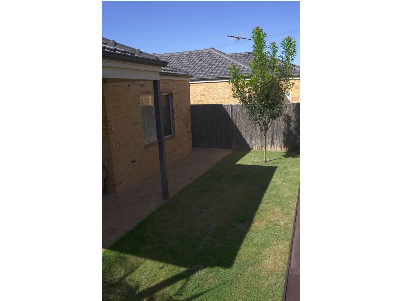 35 Halland Way, Westminster WA 6061