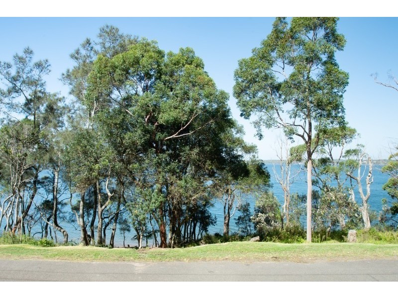 31 Beach Road, Wangi Wangi NSW 2267