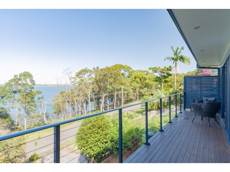 31 Beach Road, Wangi Wangi NSW 2267