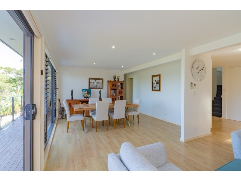 31 Beach Road, Wangi Wangi NSW 2267
