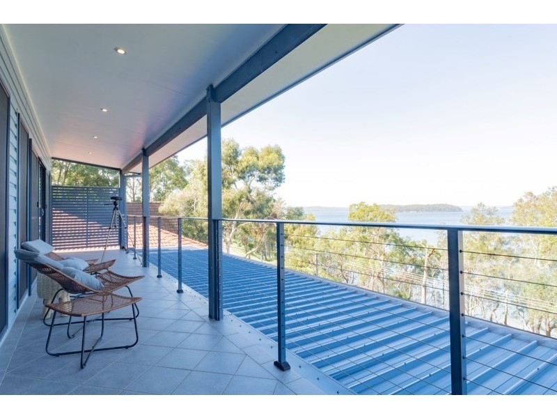 31 Beach Road, Wangi Wangi NSW 2267