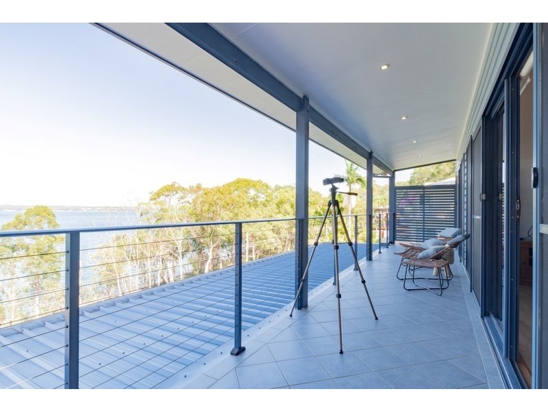 31 Beach Road, Wangi Wangi NSW 2267