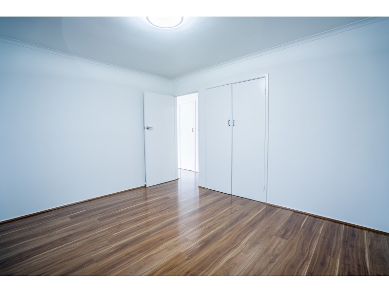 9/52-54 King George Pde, Dandenong North VIC 3175