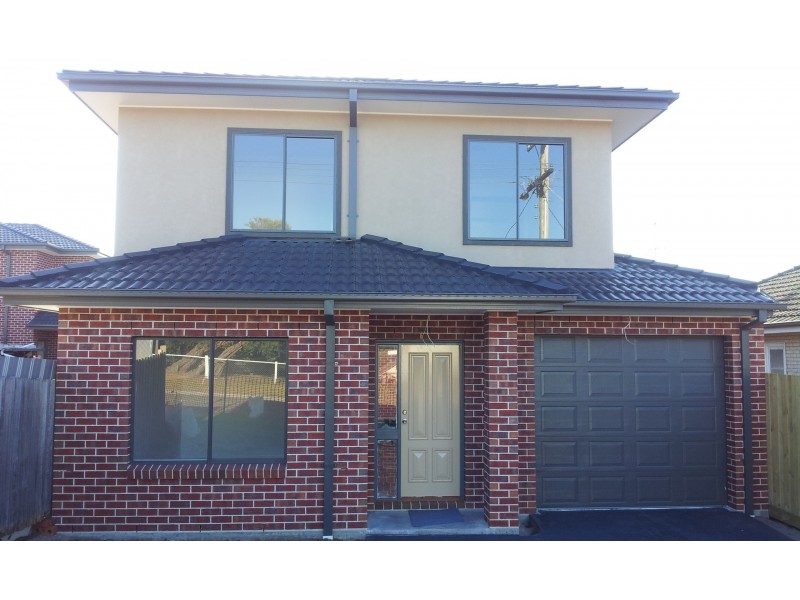 2/34 Fifth Ave, Rosebud VIC 3939