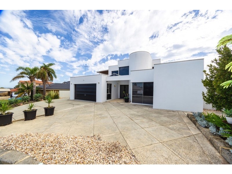 33 Parakeet Way, Coogee WA 6166