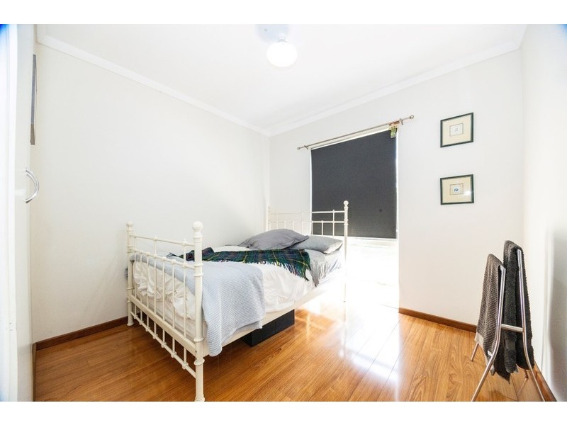 33 Parakeet Way, Coogee WA 6166