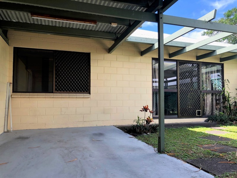 2/91 Hoare Street, Manunda QLD 4870
