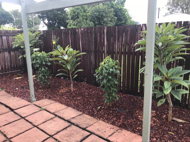 2/91 Hoare Street, Manunda QLD 4870