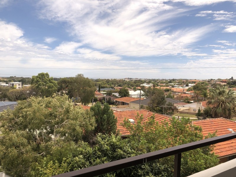 16/8 Fortini Court, Hamilton Hill WA 6163