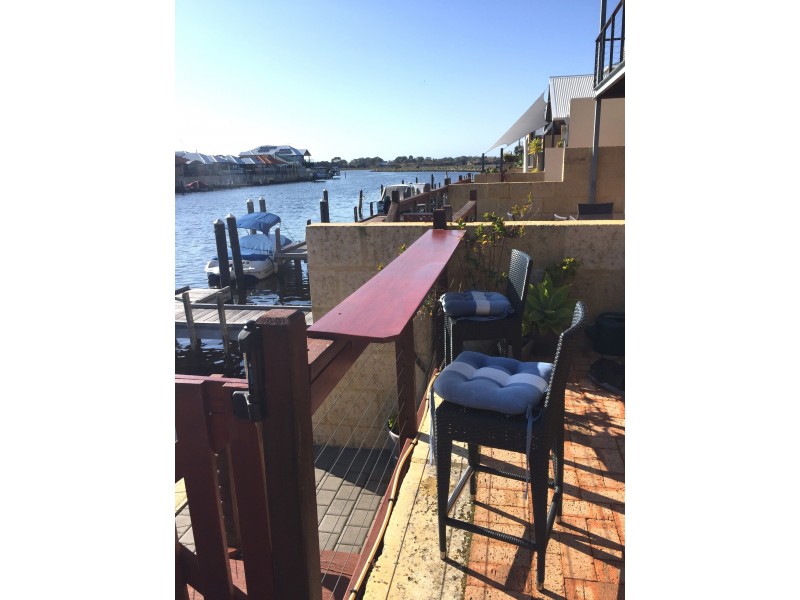 13/3 Piccolo Place, Halls Head WA 6210