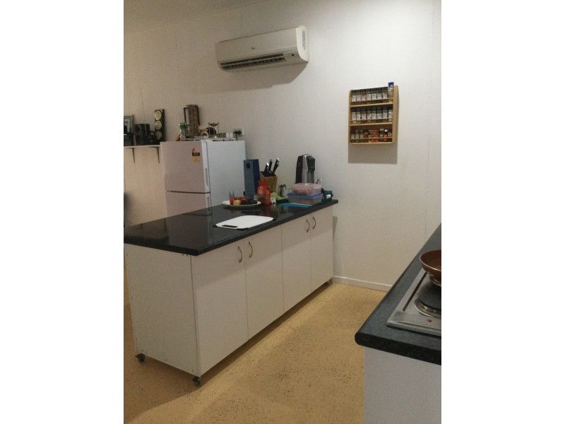 1 Taylor Street, Tully Heads QLD 4854