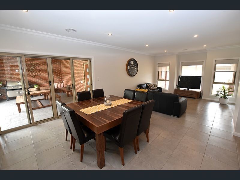 2/24 Fischer Street, Kyabram VIC 3620