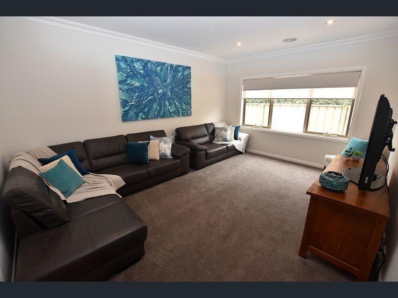 2/24 Fischer Street, Kyabram VIC 3620