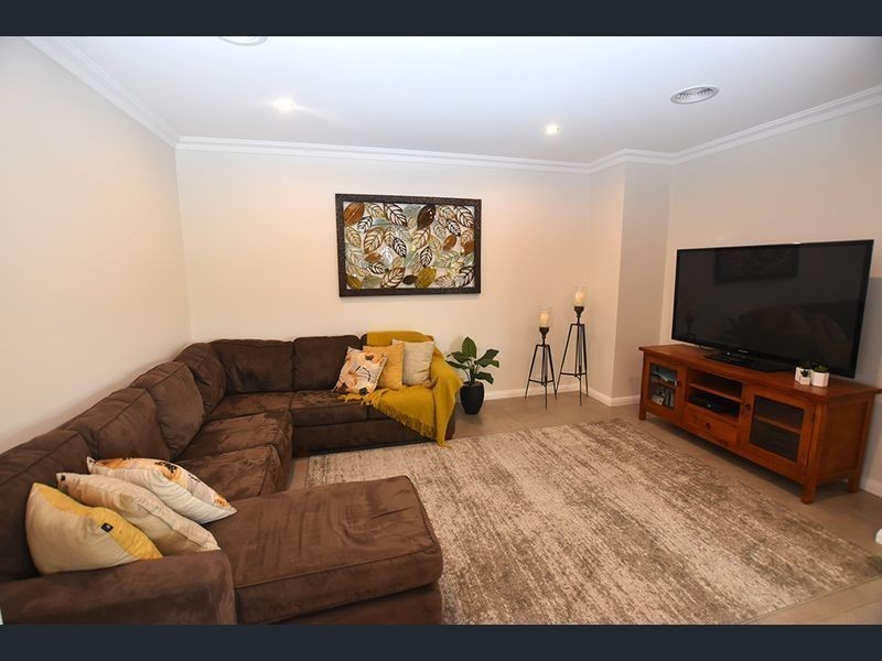 2/24 Fischer Street, Kyabram VIC 3620