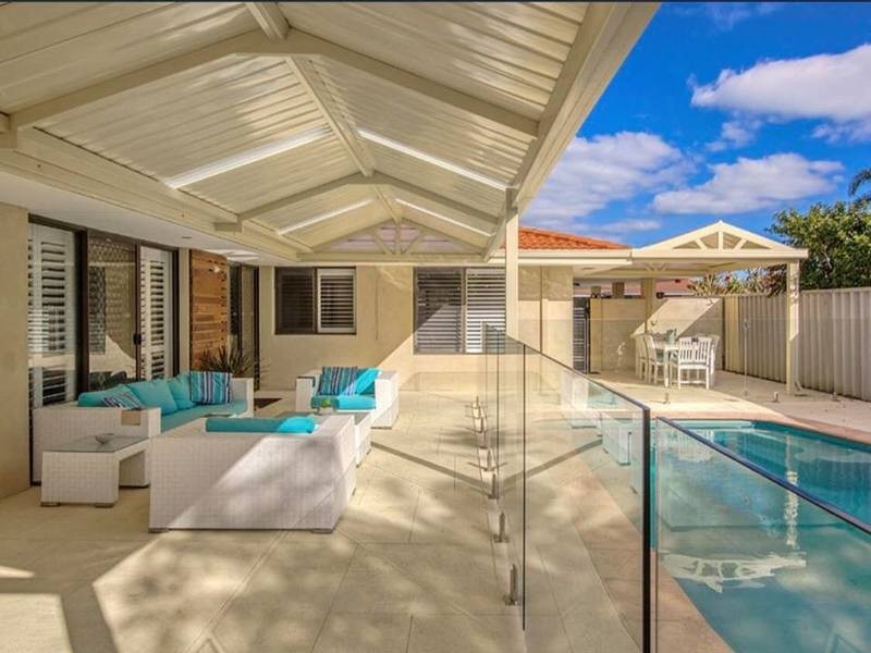 3 Windward Close, Safety Bay WA 6169