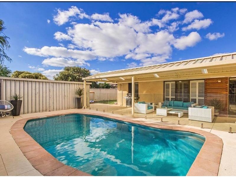 3 Windward Close, Safety Bay WA 6169