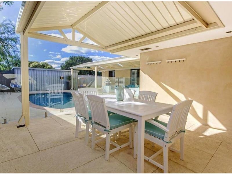 3 Windward Close, Safety Bay WA 6169