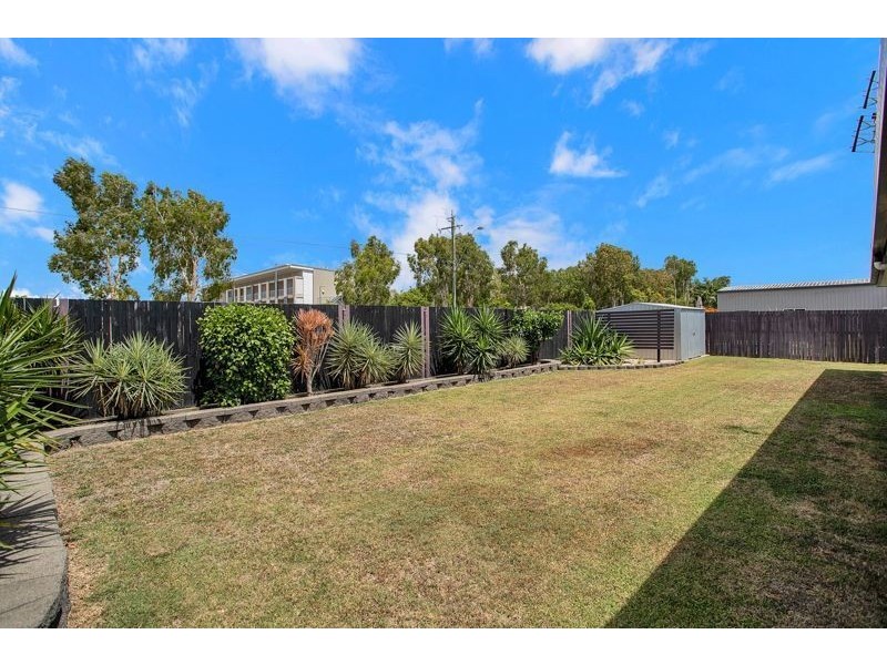 22 Monash Way, Ooralea QLD 4740