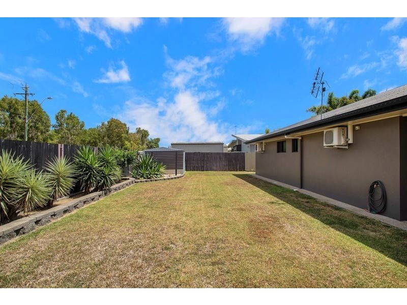 22 Monash Way, Ooralea QLD 4740