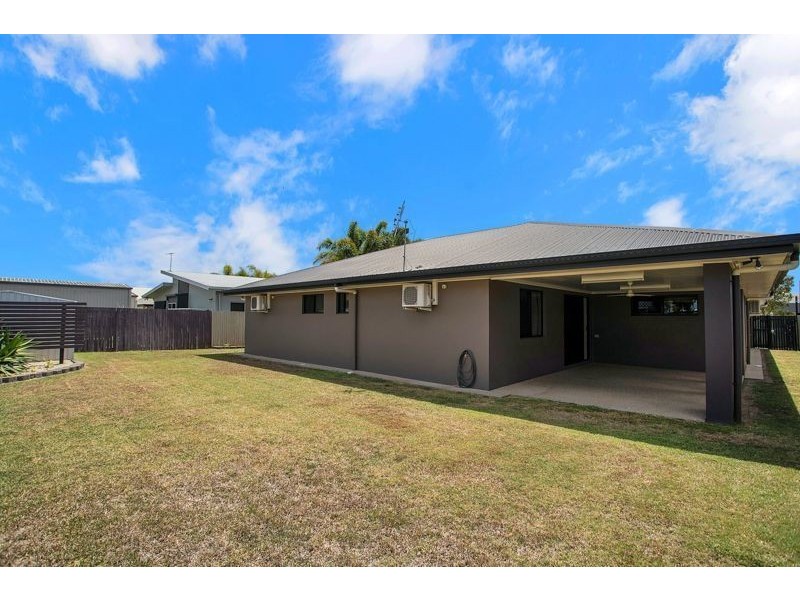 22 Monash Way, Ooralea QLD 4740
