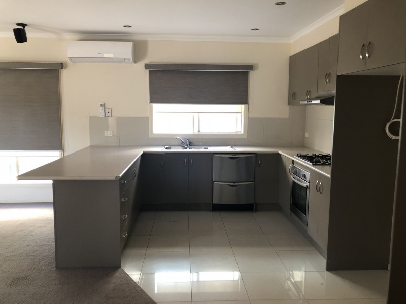 2/7 Conway Court, Boronia VIC 3155