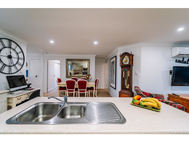 24 Brampton Crescent, Springfield Lakes QLD 4300
