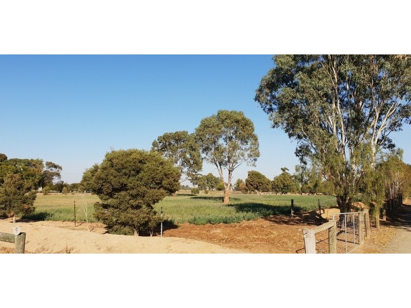 9 Palmer Road, Kyvalley VIC 3621