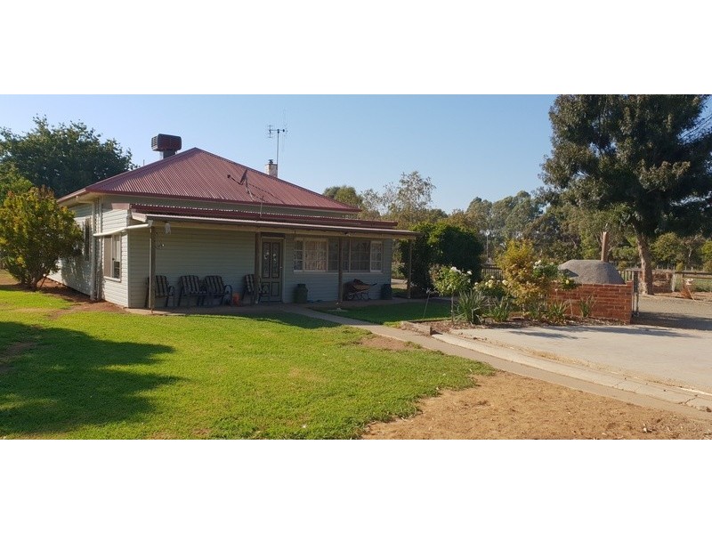 9 Palmer Road, Kyvalley VIC 3621