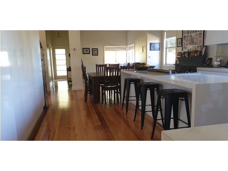 9 Palmer Road, Kyvalley VIC 3621