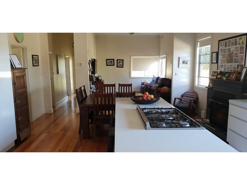 9 Palmer Road, Kyvalley VIC 3621