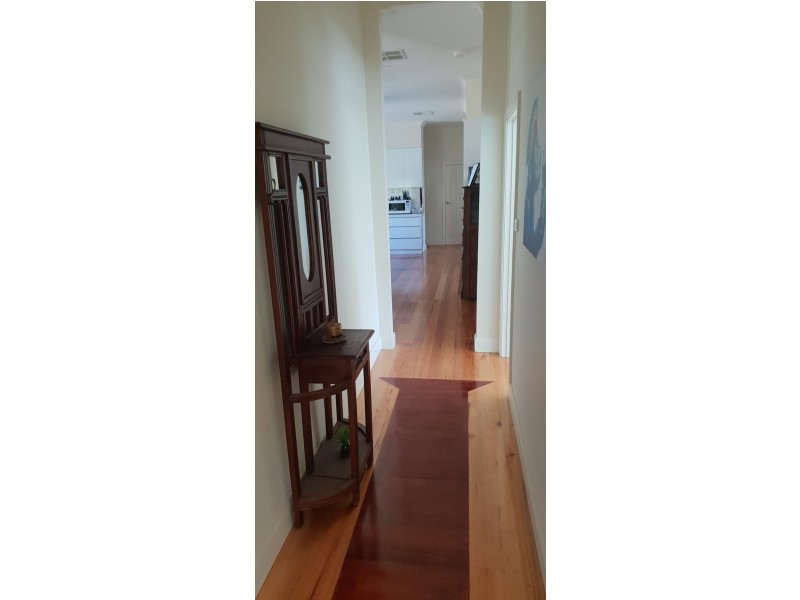 9 Palmer Road, Kyvalley VIC 3621