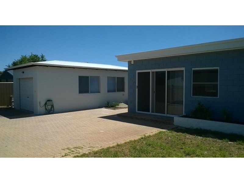 20 Cheviot Street, Dianella WA 6059