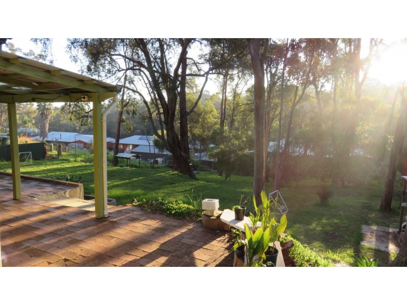 47 Chidlow St, Mount Helena WA 6082
