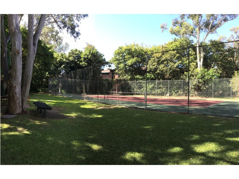 Broadbeach Waters QLD 4218